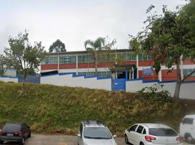 Adolescente de 15 anos é apreendido com arma em escola na Zona Sudeste de São José