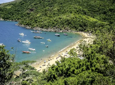 Ilhabela publica decreto para cortar gastos e reduzir despesas em 30%