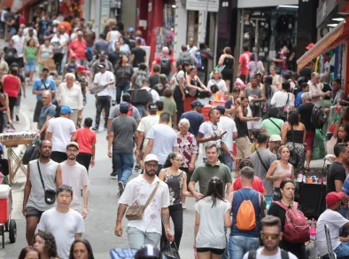 Renda per capita dos paulistas quase dobra em 10 anos, revela IBGE