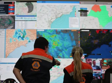 Defesa Civil de SP alerta para chegada de frente fria
