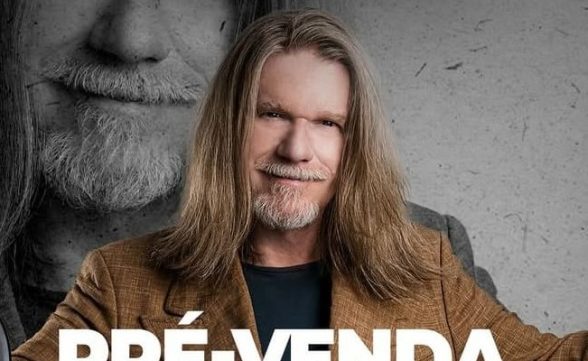 Humberto Gessinger volta a São José dos Campos celebrando álbum acústico dos Engenheiros do Hawaii