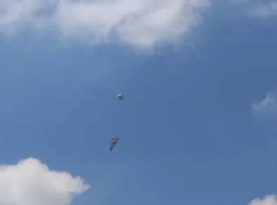 Balão gigante é avistado no céu deste sábado (29) em São José dos Campos