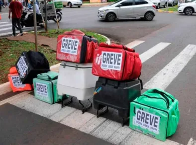 Entregadores de aplicativo anunciam greve para 31 de março: “Breque Nacional”