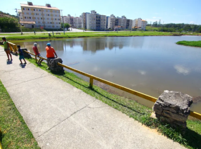 Homem morre afogado no lago do Parque Interlagos em São José  