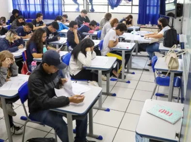 10 mil vagas no ensino superior para alunos da rede publica