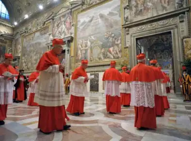Conclave começa no dia 7 de maio, anuncia Vaticano