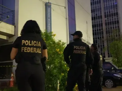 Governo federal suspende descontos no INSS de aposentados e pensionistas