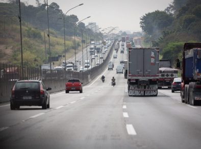 Feriado do Dia do Trabalhador deve levar 3,9 milhões de veículos para as rodovias estaduais
