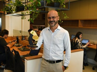 Bruno Dias, da Riccio Imóveis, dribla a crise e se consagra como o melhor corretor de abril em São José dos Campos