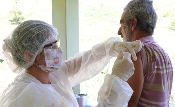Jacareí promove ações de vacinação itinerante
