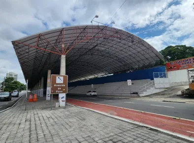 Prefeitura de Taubaté conclui manutenção na cobertura da Avenida do Povo