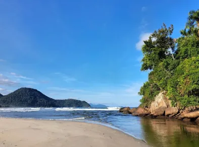 Corpo de mulher é encontrado no mar da Praia de Itamambuca em Ubatuba