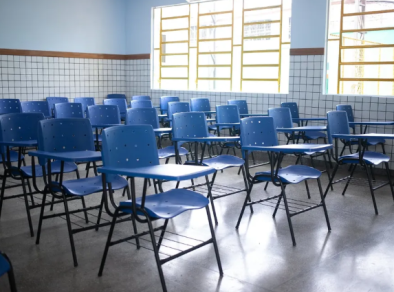 Professores da rede estadual de SP fazem greve nesta sexta (25)  
