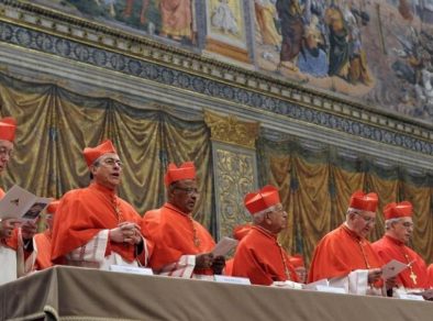 Conclave 2º dia: escolha do novo Papa inicia nesta quinta (08)  