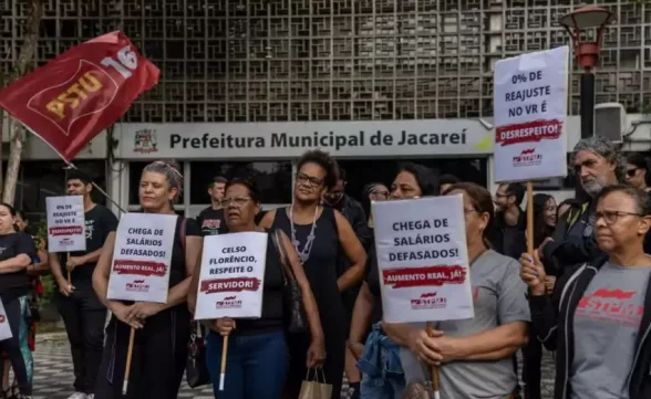 Servidores de Jacareí iniciaram greve nesta segunda-feira (26)