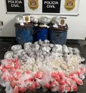 Polícia apreende mais de 27 mil poções de drogas em São…