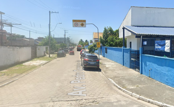 Adolescente é mutilada com golpes de estilete em avenida de Caraguatatuba