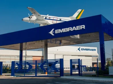 Embraer abre 200 vagas de estágio com bolsas de até R$ 2,4 mil