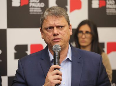 Alesp aprova aumento de salário para Tarcísio, vice e secretários estaduais