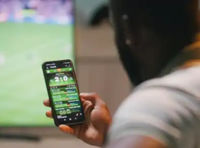 Senado aprova lei que proíbe atletas e influenciadores digitais em anúncios de bets