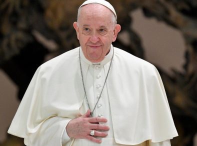 Papa Francisco deixou texto inédito para jovens