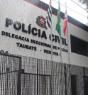 Jovem com esquizofrenia foge da UPA e tenta matar o pai…