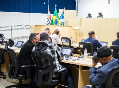 Câmara de Taubaté aprova suspensão de decreto que muda regras de adicionais por insalubridade