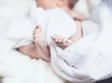 Primeiro bebê é deixado em berçário anônimo para adoção em Tóquio