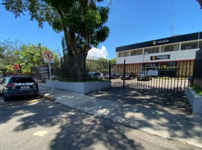Homem de 33 anos é esfaqueado em avenida de São José