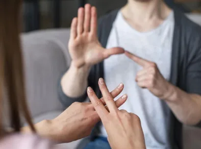 SP abre novas vagas para curso on-line e gratuito de libras
