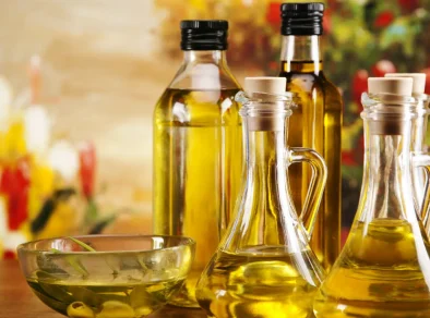 Entenda as diferenças entre o azeite de oliva extravirgem, virgem e puro  