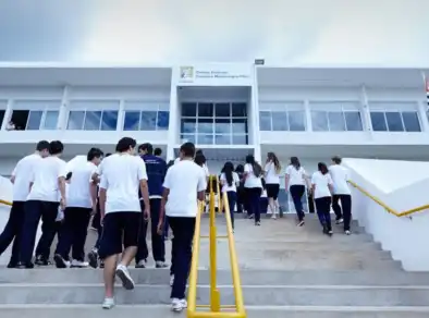 Colégios Embraer oferecem 240 vagas para Ensino Médio em 2026