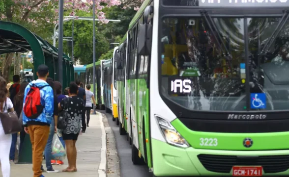 Greve de ônibus pode parar São José, Jacareí e Taubaté