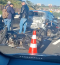Acidente entre carro e moto deixa dois feridos na Dutra em…