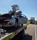 Acidente entre carro e caminhões na Dutra em Caçapava deixa 2…