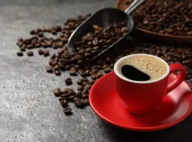 Em um ano, preço do café sobe 81% ao consumidor, mas começa a cair no campo