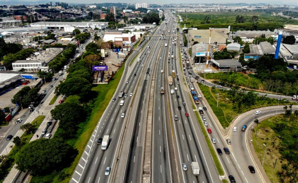 Corpus Christi: mais de 1,8 milhão de veículos devem passar pela Dutra, Rio-Santos e Tamoios 