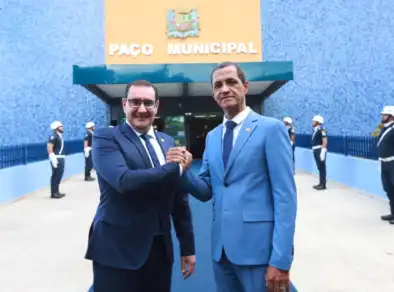 Prefeito Anderson Farias (PSD) vai se afastar do cargo para viagem oficial