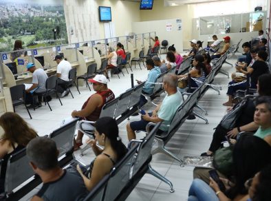 PAT de São José inicia a semana com mais de 720 vagas de emprego 