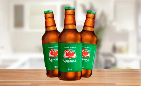 Ambev relança o clássico Guaraná Antarctica litrinho em versão retornável