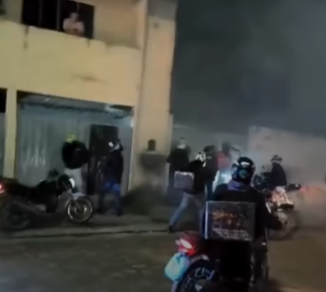 Polícia investiga morador e motoboys após briga em Caraguatatuba 