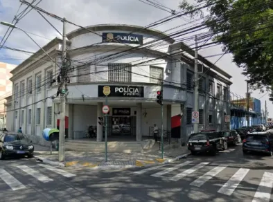 Homem é preso após agredir idoso com pedaço de madeira em São José  
