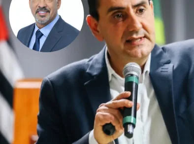 Prefeito Anderson Farias (PSD) anuncia que Lino Bispo (PL) faz parte da base