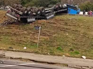 Acidente gravíssimo interrompe transito em Taubaté na tarde desta segunda-feira (28)