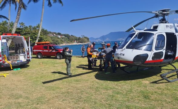 Muro de obra desaba e deixa trabalhador gravemente ferido em Ilhabela