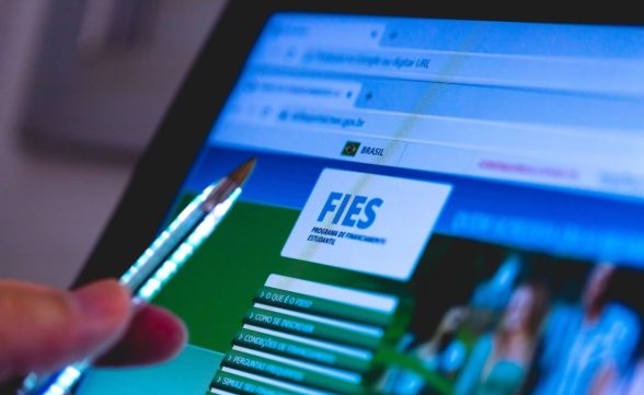 Fies 2025: lista de pré-selecionados para o segundo semestre foi divulgada