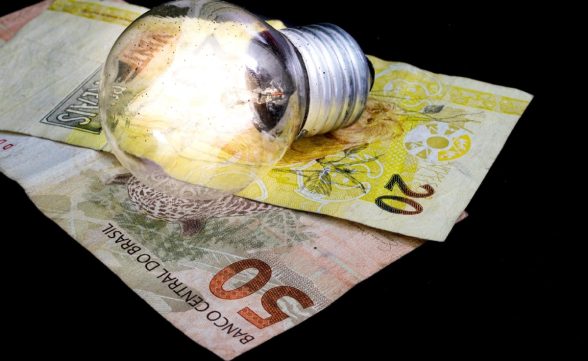 Conta de energia ficará mais cara a partir de agosto 