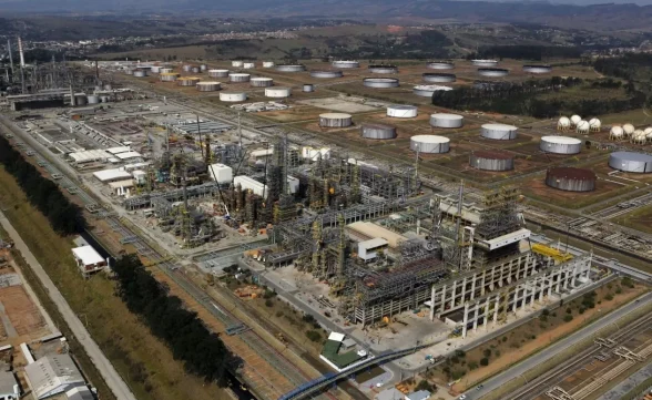 PAT de São José dos Campos abre mais de 300 vagas para parada técnica da Revap