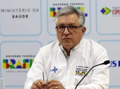 EUA cancelam visto de esposa e filha de Ministro da Saúde, de 10 anos, em nova decisão contra envolvidos no Mais Médicos