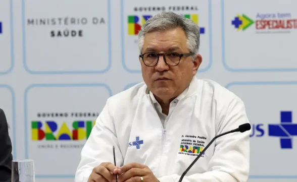 EUA cancelam visto de esposa e filha de Ministro da Saúde, de 10 anos, em nova decisão contra envolvidos no Mais Médicos